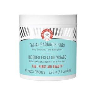 *** NEW//SEALED First Aid Beauty Radiance Pads